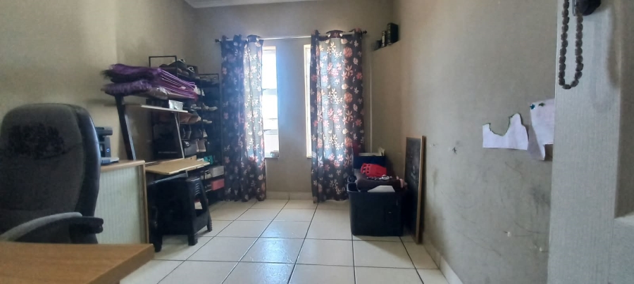 5 Bedroom Property for Sale in Belgravia Western Cape